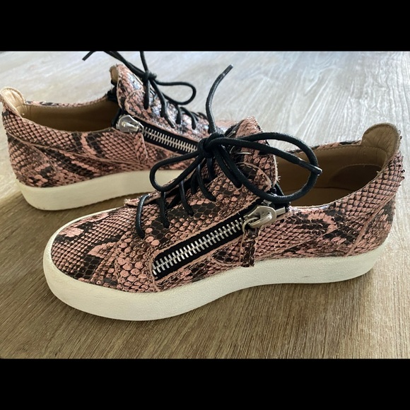 Giuseppe Zanotti Python Print Double Zip Sneakers in Rose Size 7 - Picture 3 of 5